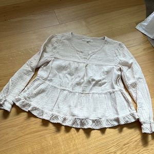 Soft cream gauze top by Xirena Size Medium